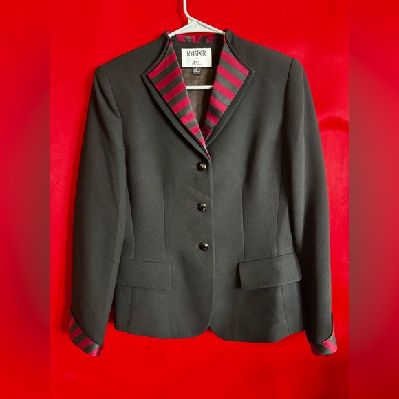 Kasper Jackets & Blazers - #385-Vintage Kasper Women's Black Blazer w/Burgundy Stripes Beautiful Condition